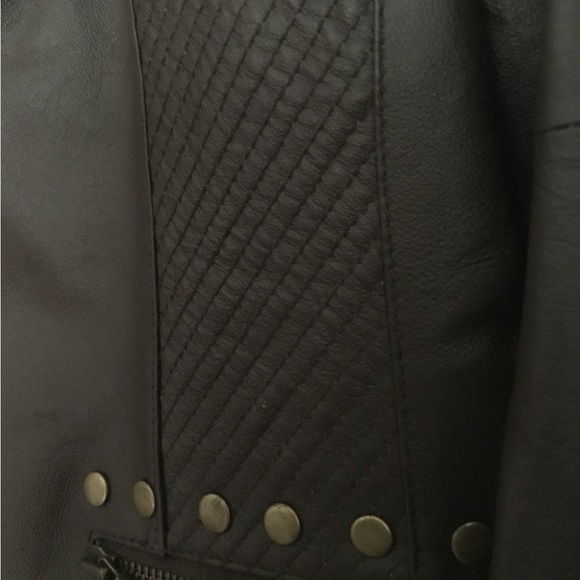 Gorgeous Pamela McCoy Studded Leather Jacket (new-never-worn-new) Size Medium - Picture 13 of 13